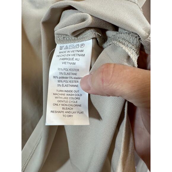 NEW MICHAEL KORS M Long Sleeve V-Neck Half Zip Front Pockets Blouse Stretch D23 - Picture 3 of 6